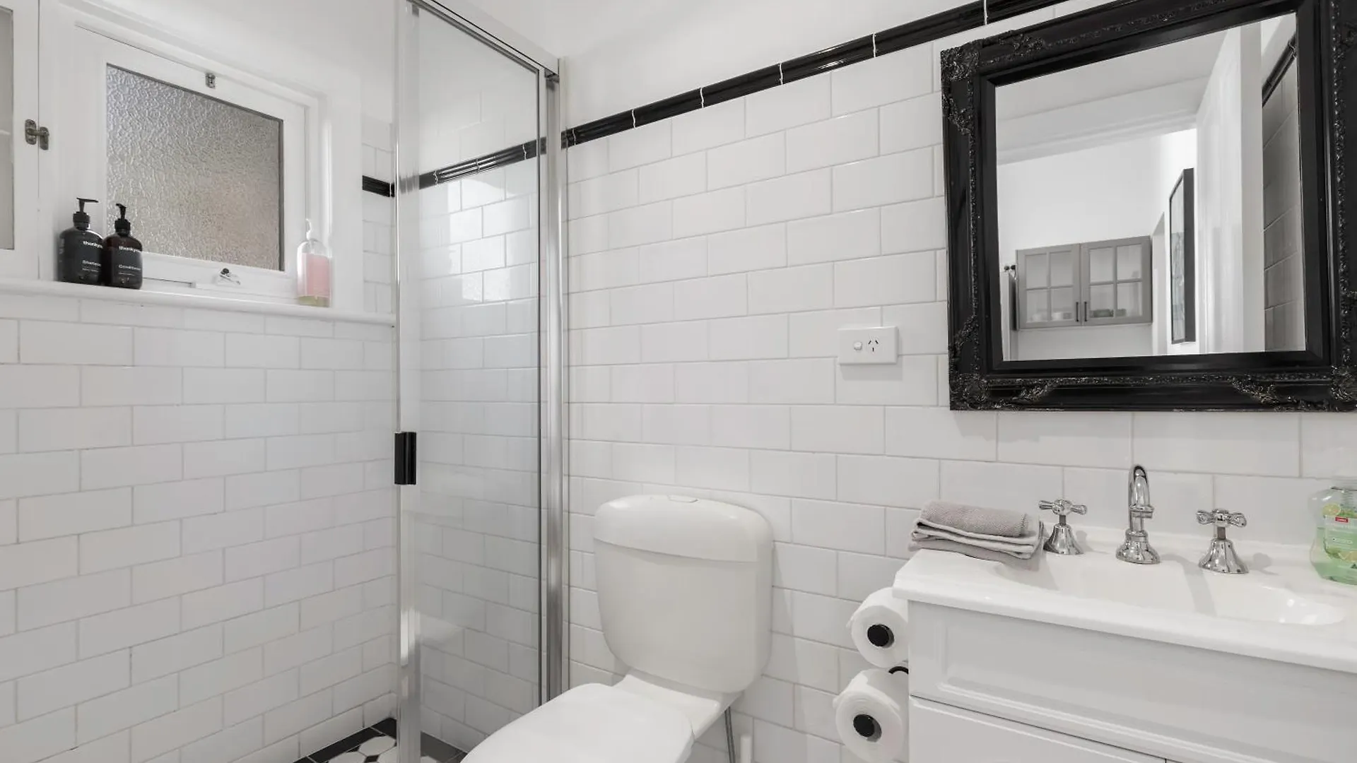 شقة Bath Street Cottages أدليد أستراليا